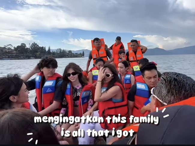 Wulan dan Baim juga mengajak serta anak-anak mereka. Wulan mengajak 2 anaknya, Jeremiah Alric Dimitri dan London Abigail. Foto: Instagram