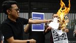 Aksi Bakar Draft RKUHAP di DPR, Protes Minimnya Partisipasi Publik