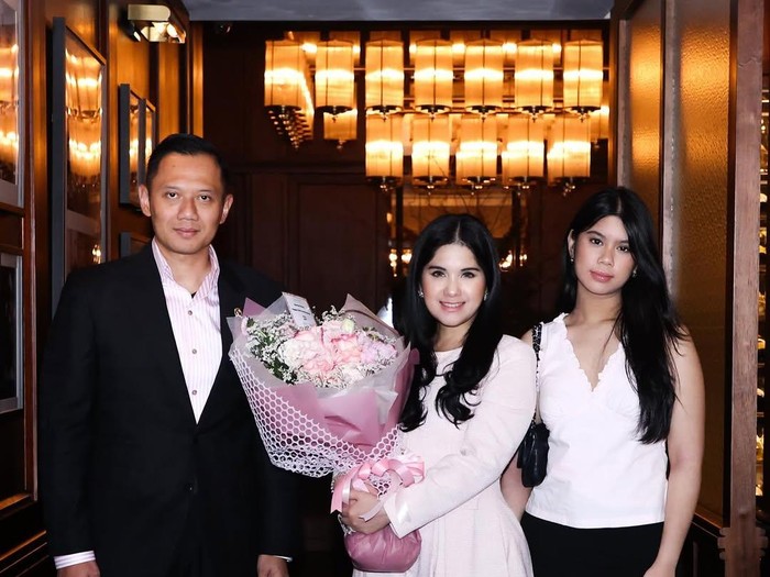 Annisa Pohan, AHY, Aira Annisa Pohan, AHY, Aira