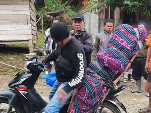 Video: Momen Pilu Jenazah ASN di Donggala Dibonceng Motor Sejauh 40 Km