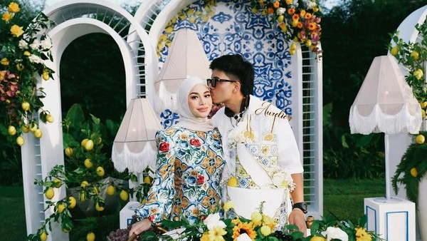 Aurel Hermansyah Ulang Tahun ke 27, Perayaannya Penuh Kejutan Kue