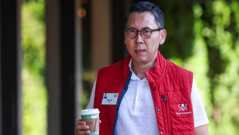 Global CMO at Samsung Electronics Won-Jin Lee attends the Allen and Company Sun Valley Media and Technology Conference at The Sun Valley Resort in Sun Valley, Idaho, U.S., July 10, 2025. REUTERS/Brendan McDermid