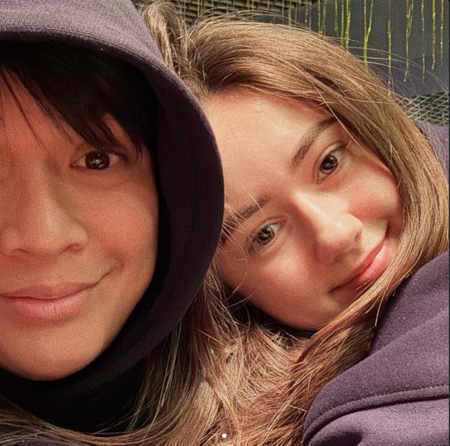 Billy Syahputra dan Vika Kolesnaya mempublikasikan hubungan mereka pada awal Januari 2025. Melalui akun Instagram pribadinya, Billy kerap membagikan kebersamaannya dengan Vika. Foto: Instagram/@bilsky16