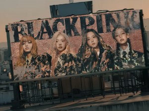 Korsel Terbius BLACKPINK di MV JUMP