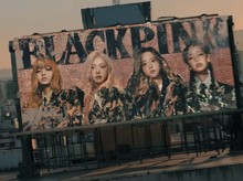 Korsel Terbius BLACKPINK di MV JUMP Korsel Terbius BLACKPINK di MV JUMP