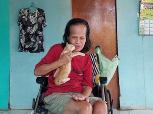 Cerita Bu Ooy, Mantan Cleaning Service yang Harus Berhenti Kerja karena Jatuh