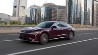 Chery Fulwin A9L baru saja meluncur untuk konsumen di China. Menurut data yang diumumkan Chery Executive, sedan hybrid tersebut telah laku 50.287 unit dalam 24 jam. Foto: Doc. Chery