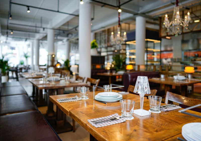CRU Corner Bistro di Kemang, Jakarta Selatan.