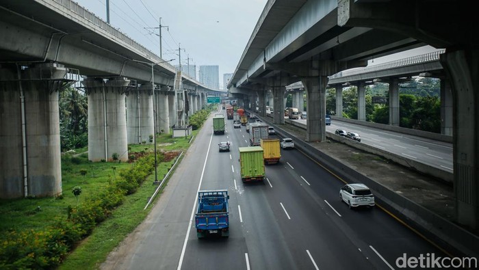 Diskon Tarif Tol 20% Kembali Berlaku di 28 Ruas Tol Diskon tol 20% kembali diberlakukan mulai 11β13 Juli 2025 di 28 ruas tol Jawa-Sumatera. Stimulus ini diharapkan mendorong mobilitas dan ekonomi daerah.
