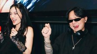 Erika Carlina menceritakan awal bisa berpacaran dengan DJ Bravy. Rupanya ia suka memperhatikan Bravy live TikTok. (Foto: dok Instagram braver_jaktim)