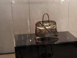 Video: Tas Hermes Birkin Pertama Dilelang, Laku dengan Harga Segini!