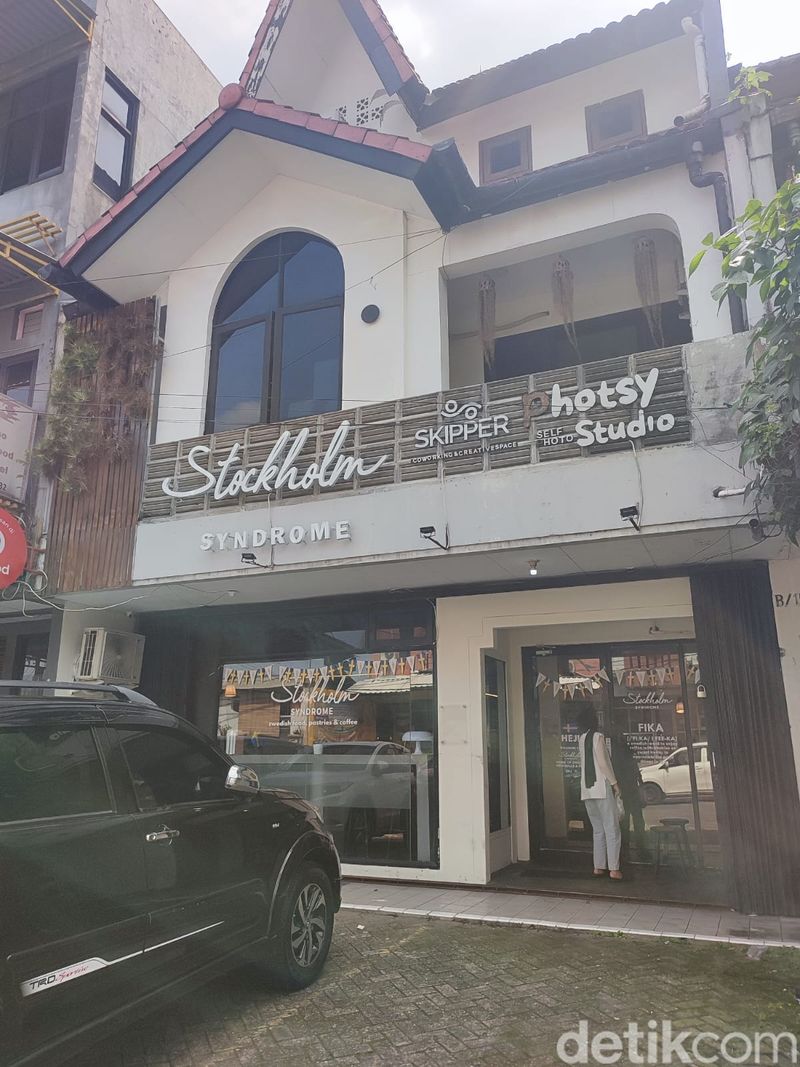 kafe swedia di Bogor, Jawa Barat