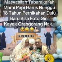 Dalam postingan foto yang viral tersebut, pasangan tersebut memperlihatkan foto saat bersama anaknya. Keduanya mengantarkan anak pertamanya yang masuk taman kanak-kanak (TK).  Foto: Dok. TikTok @mamikiaypuansunan.