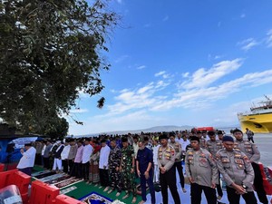 Tim SAR Gabungan Salat Gaib Doakan Korban KMP Tunu Pratama Jaya