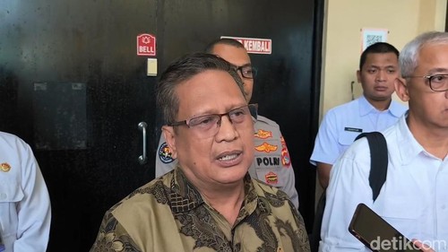 Komisioner Kompolnas Supardi Hamid saat diwawancarai di Mataram, NTB, Jumat (11/7/2025).