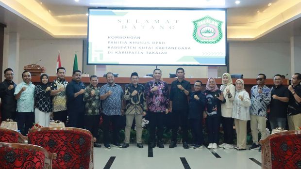 Kunjungan kerja tim DPRD Kukar ke Takalar disambut Sekda Takalar Muhammad Hasbi. Dokumen Istimewa