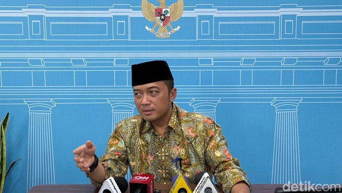 Mensesneg Prasetyo Hadi.