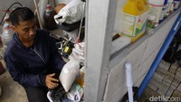 Ia masih membutuhkan waktu 2 hingga 3 bulan untuk menenangkan diri, berdamai dengan masa lalu sebelum mantap dengan pilihan barunya.  Saya bukan dari keluarga petani. Pertanian adalah bisnis masa depan. Ada 3 bisnis masa depan: energi, teknologi dan pangan, ucap Lucky memberi alasan atas pilihannya.