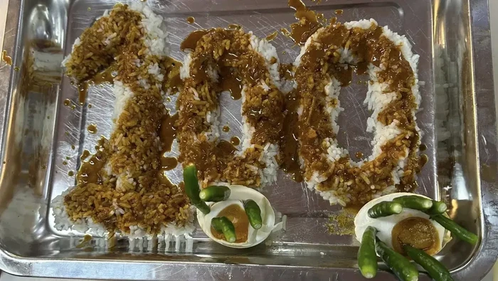 Mahathir Mohamad Ultah ke-100, Dapat Ucapan Kocak dari Kedai Nasi Kandar