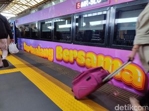 KAI Targetkan Angkut 56 Juta Penumpang Tahun Ini