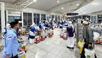 Sebanyak 203.249 jemaah tiba di Arab Saudi dalam 525 kloter, dan seluruhnya telah kembali ke Indonesia. Jemaah dipulangkan melalui dua bandara: 101.339 jemaah via Bandara Internasional King Abdul Aziz Jeddah dan 101.274 jemaah via Bandara AMAA Madinah. Foto: Kemenag