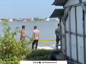 Geger Mayat Pria Tanpa Busana Ditemukan Mengambang di Sawah Demak