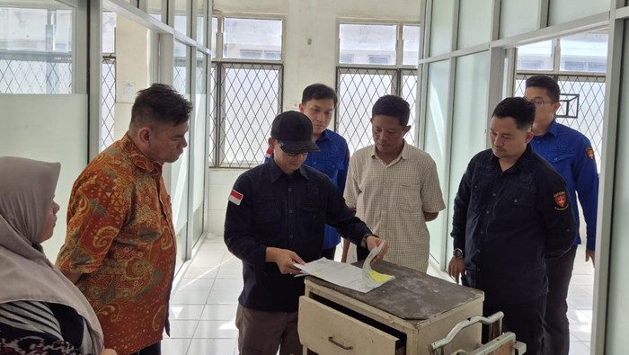 Penyidik Kejari OKI melakukan verifikasi ke RSUD Kayuagung