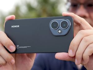 Review Kamera Honor 400