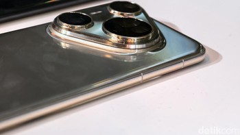 Jadi Huawei Pura 80 Ultra menawarkan sensor ultra besar dan dua focal length, yang bisa memberikan gambar close up lebih tajam. Hal ini bisa dirasakan pengguna saat memperbesar jarak fokus kamera ke 3,7x atau 10x. Foto: Panji Saputro/detikINET