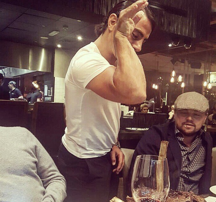 Salt Bae Mejeng Bareng Tokoh Dunia Salt Bae Mejeng Bareng Tokoh Dunia