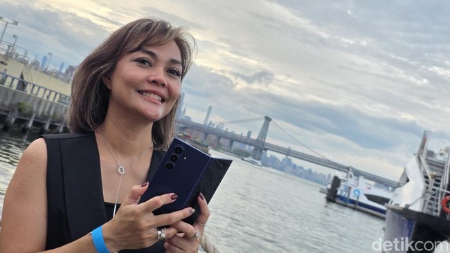 Hands-on Samsung Galaxy Z Fold7: Tipis, Kamera 200 MP, Performa Gahar!