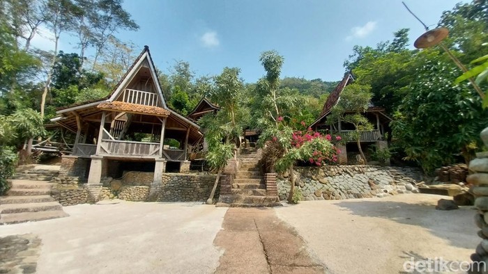 Saung Eurih Majalengka.