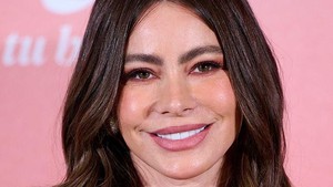 Sofia Vergara ngaku cuma sekadar hangout musim panas yang gak bakal lanjut ke hubungan serius. Menurut sumber yang ngomong ke Daily Mail, Brady sekarang ini lagi menikmati masa jomblonya. Dia gak pengin terikat hubungan serius dan cuma mau have fun sebelum balik kerja. FYI, Tom saat ini dikontrak Fox selama 10 tahun sebagai analis football. Foto: FilmMagic/Aldara Zarraoa
