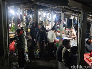 Riuh Pagi di Pasar Penelokan Tengah Hutan Kintamani