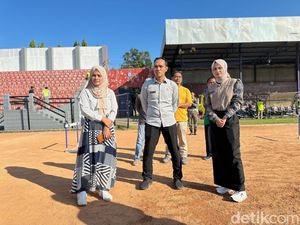 Mbak Wali Tinjau Renovasi Stadion Brawijaya, Ingin Persik Tetap Main di Kediri