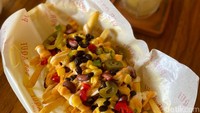 Menu makanan mengusung street food khas Meksiko seperti tacos, nachos, burrito, quesadilla, hingga taquitos ada di sini. Kisaran harga dari Rp 40.000. Foto: detikFood