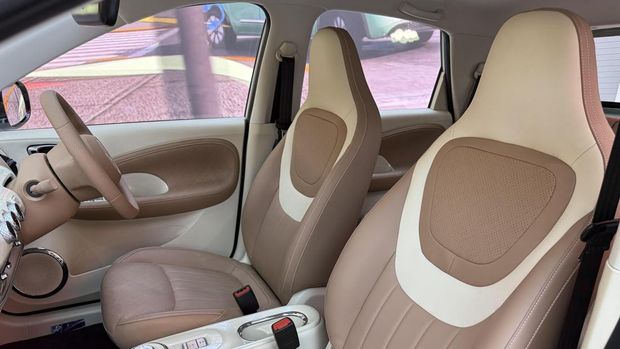 Wuling BinguoEV warna interior Caramel Latte