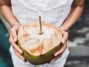 Apakah Air Kelapa Boleh Dikonsumsi Pengidap Diabetes?