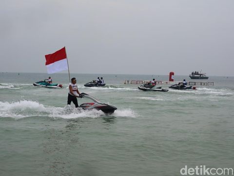 Piala Menpora Aquabike Championship 2025 di Pantai Tirta Samudra Bandengan Jepara, Sabtu (12/7/2025).