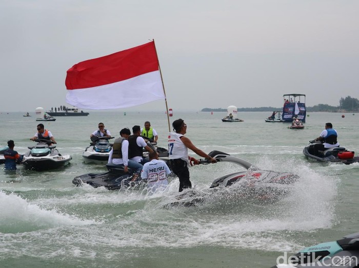 Piala Menpora Aquabike Championship 2025 di Pantai Tirta Samudra Bandengan Jepara, Sabtu (12/7/2025).