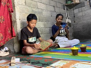 Bahagianya Arsad Akhirnya Bisa Lanjut SMA Gratis Berkat Program Ahmad Luthfi