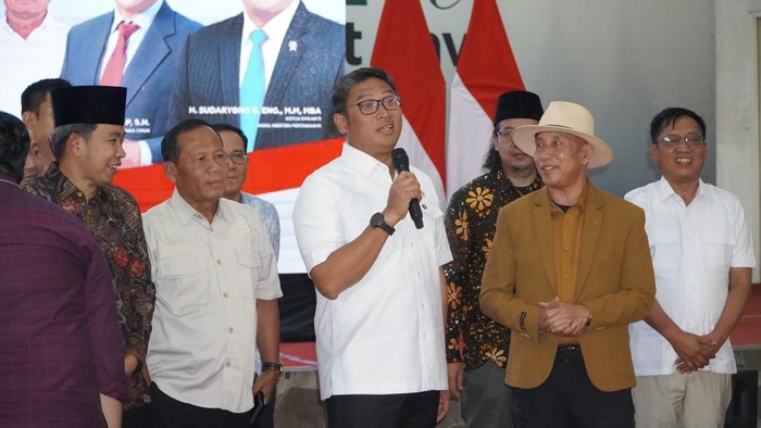 Arum Sabil saat bertemu Wamentan Sudaryono