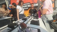 Peluncuran layanan ini digelar dalam acara Pay with Your Watch di GBK Senayan Jakarta, Sabtu (12/7/2025). Bank Mega berharap teknologi ini bisa menunjang gaya hidup modern yang cepat, aman, dan praktis.
