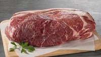 Kurobuta Pork, dari Jepang, dan Berkshire Pork, dari Inggris, merupakan jenis daging babi yang sama. Lapisan lemak yang membuat teksturnya lembut dijual seharga Rp 800 ribu per 450 gram sampai dianggap sebagai Wagyu versi babi. Foto: Resident