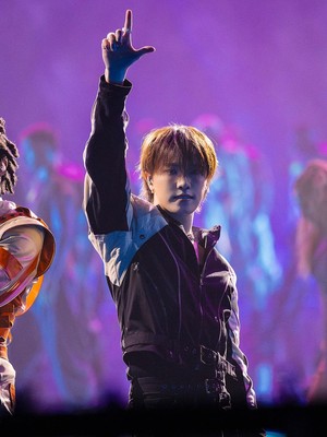 Dino SEVENTEEN Bikin Gempar Arab