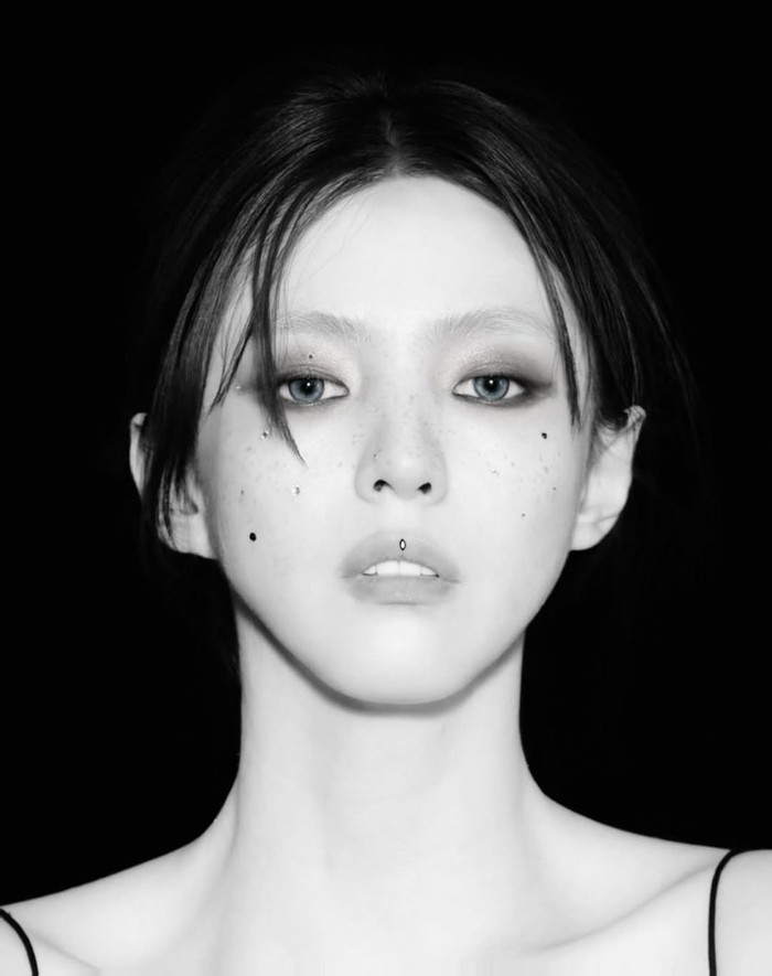 Aktris Korea Han So Hee dalam foto yang diunggah ke Instagram pribadinya.