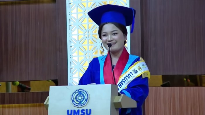 Laura Amandasari Sitindaon, mahasiswa Kristen di UMSU.