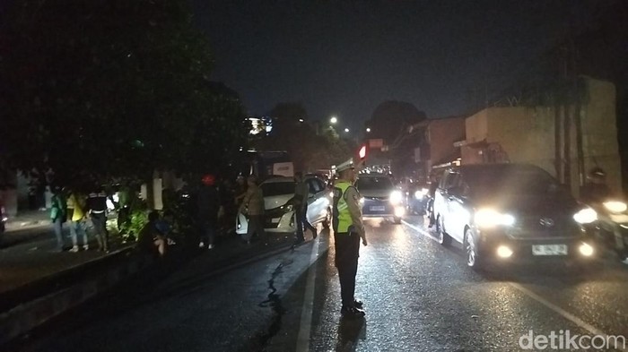 Macet panjang di Bandar Lampung akibat kecelakaan beruntun.