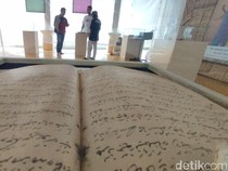 Aneka Naskah Kuno Bersejarah Dipamerkan di Situs Jambansari Ciamis