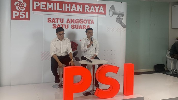 Pengumuman hasil sementara Pemilu Raya PSI.
